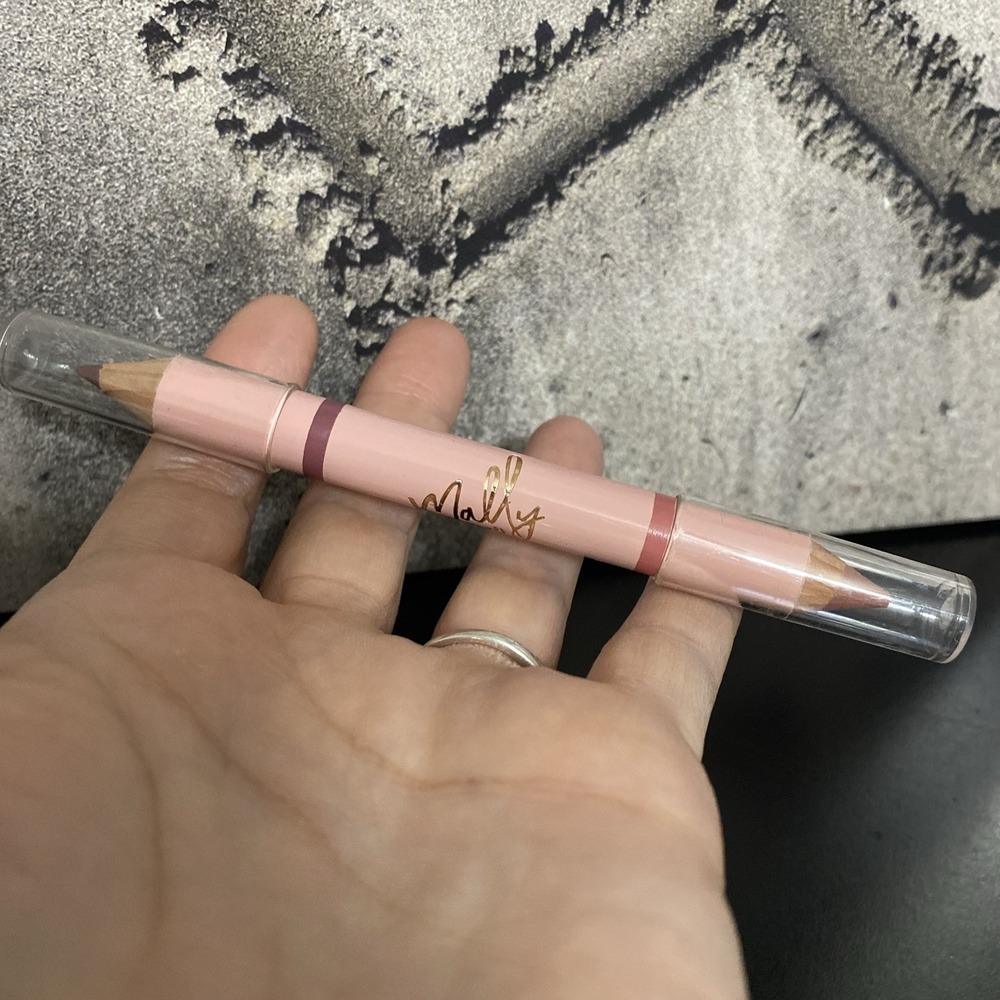 Mally Beauty Perfect Prep Lip Sculpting Pencil NEW light/medium